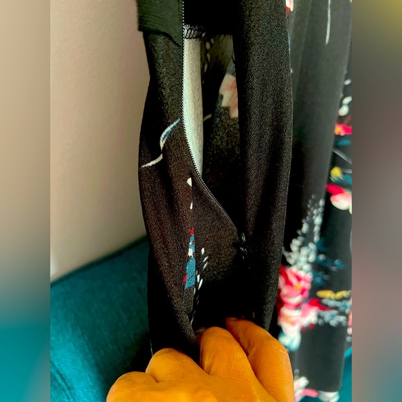 NWOT Black floral strap dress - Picture 6 of 9